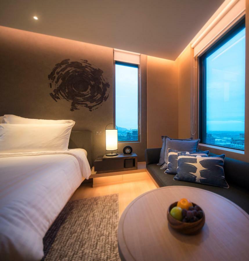Mu Jiaoxi Hotel Bagian luar foto Deluxe Room